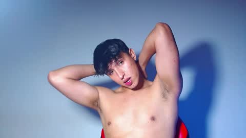 rowanboy23 online show from 04/16/26, 07:31