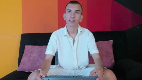 Snapshot of rowancley chatting on 09/10/25, 12:16 Rowan online show from 09/10/25, 12:16