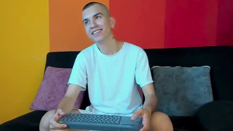 Snapshot of rowancley chatting on 09/12/25, 12:16 Rowan online show from 09/12/25, 12:16