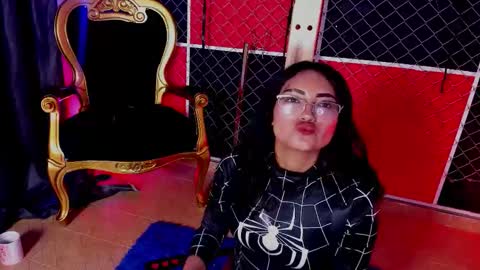 Snapshot of roxana_bdsm chatting on 10/28/25, 03:25 roxana_bdsm online show from 10/28/25, 03:25