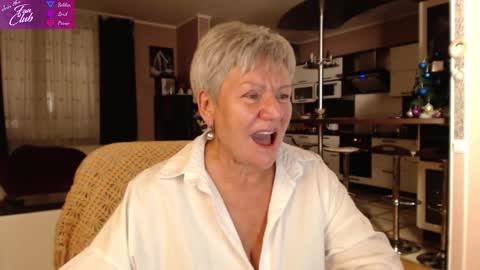 Roxana online show from 01/11/25, 02:15