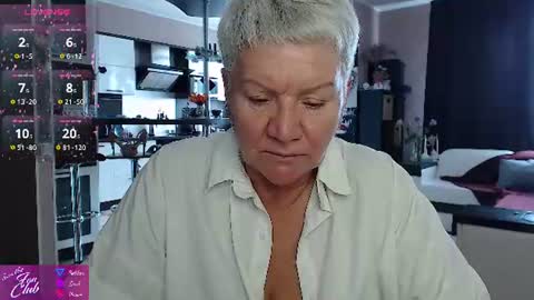 Snapshot of roxana_brooks chatting on 07/06/26, 10:56 Roxana online show from 07/06/26, 10:56