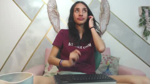   online show from 01/03/25, 07:39