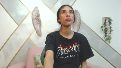   online show from 02/04/25, 07:22