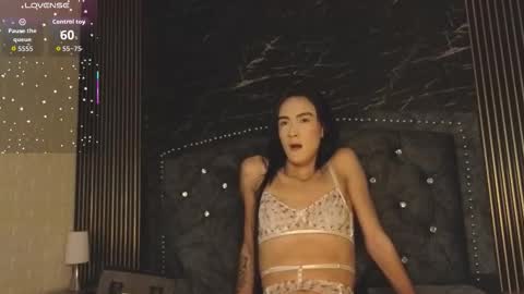 roxana_scottt online show from 11/06/25, 12:17