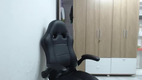 Roxana online show from 02/15/26, 01:02