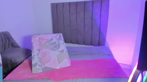 Roxane online show from 01/13/26, 11:59