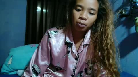 roxanne_98 online show from 04/03/26, 01:58