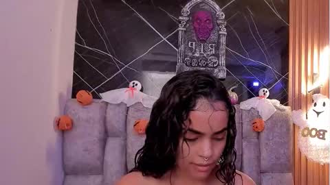 Snapshot of roxanne_dl chatting on 10/11/25, 11:20 Roxanna online show from 10/11/25, 11:20