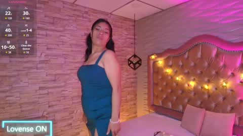 roxanne_han online show from 10/03/25, 11:40