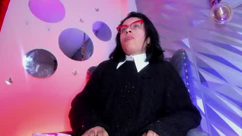 roxanne_han online show from 07/07/26, 12:09