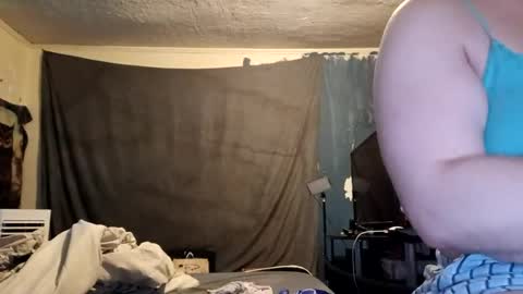 Snapshot of roxanneroulette chatting on 07/24/26, 11:14 Silver online show from 07/24/26, 11:14