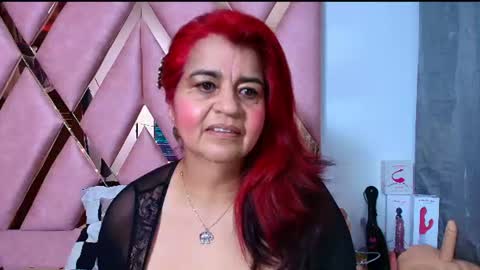 Snapshot of roxettemature chatting on 06/30/26, 12:17 RoxetteMature online show from 06/30/26, 12:17