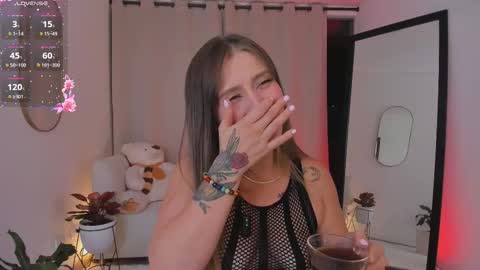  R O X I E  online show from 11/15/25, 01:03