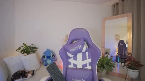  R O X I E  online show from 03/29/26, 02:22