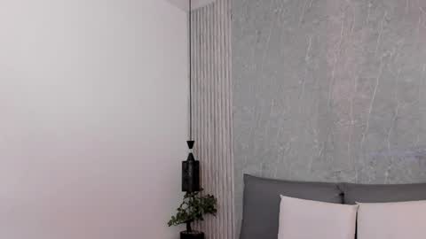 Snapshot of roxie_summers chatting on 12/30/24, 11:59 Roxie online show from 12/30/24, 11:59