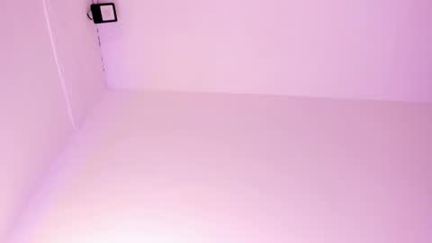 Snapshot of roxie_summers chatting on 03/06/25, 01:37 Roxie online show from 03/06/25, 01:37