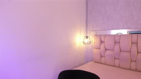 Roxie  online show from 02/23/26, 07:22