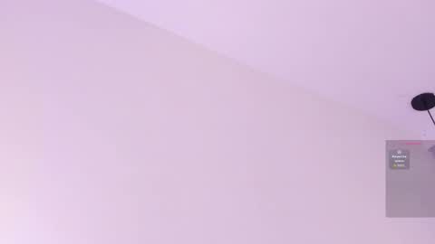 Snapshot of roxie_summers chatting on 05/08/26, 08:14 Roxie online show from 05/08/26, 08:14