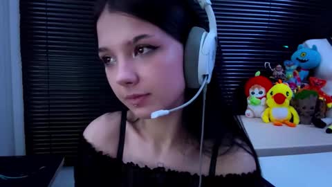 Hana online show from 10/18/25, 01:12