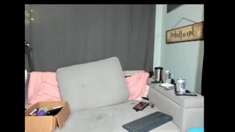 roxihazeleyes online show from 03/01/25, 07:51