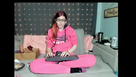 roxihazeleyes online show from 03/02/25, 03:48