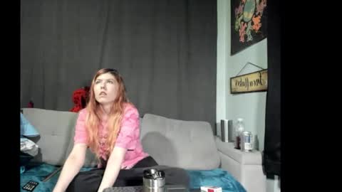 roxihazeleyes online show from 10/11/25, 12:36