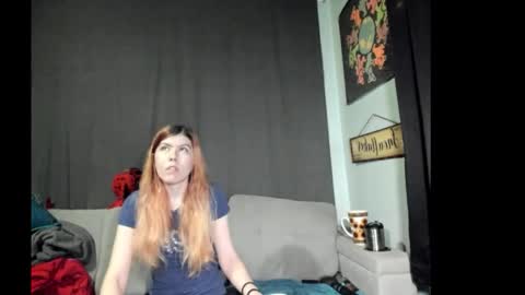 roxihazeleyes online show from 10/22/25, 05:45