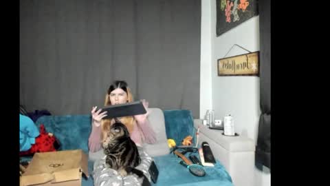 roxihazeleyes online show from 01/18/26, 02:21