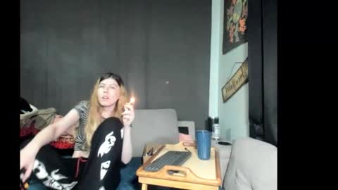 roxihazeleyes online show from 03/02/26, 07:15