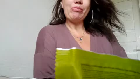 Snapshot of roxolanaa_sexy chatting on 07/28/26, 12:48 ROXOLANAA SEXY online show from 07/28/26, 12:48