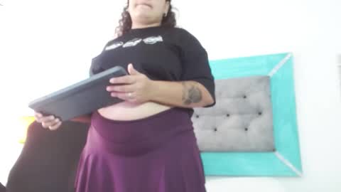 roxiie online show from 10/17/25, 07:16