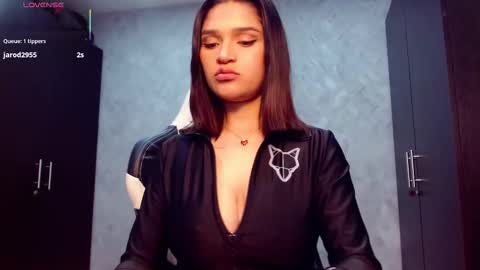 roxxi_2110 online show from 01/10/26, 02:02