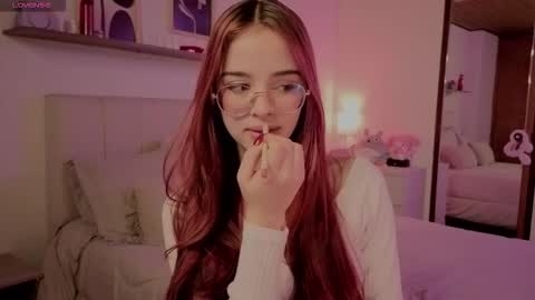 Roxxy online show from 12/01/25, 10:26