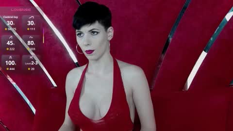 Roxy online show from 12/01/25, 05:40