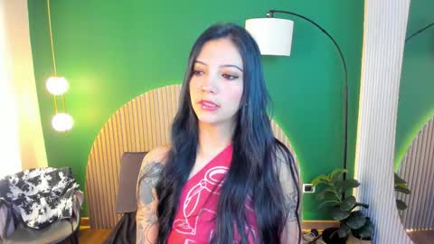 Roxy hell online show from 10/08/25, 12:03