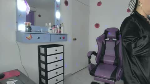 Roxy online show from 02/04/26, 02:06