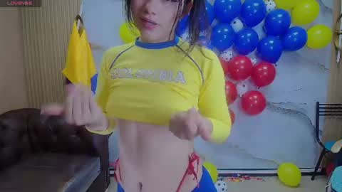 Snapshot of roxy_luxe_tf chatting on 06/27/26, 02:23 Roxy online show from 06/27/26, 02:23