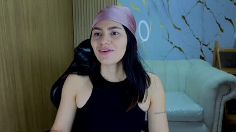 Snapshot of roxy_luxe_tf chatting on 07/05/26, 12:45 Roxy online show from 07/05/26, 12:45