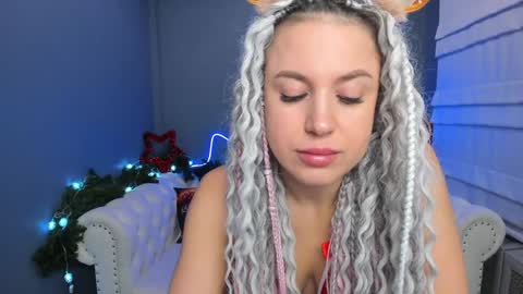 Snapshot of roxy_mars chatting on 01/03/25, 01:16 Roxy online show from 01/03/25, 01:16