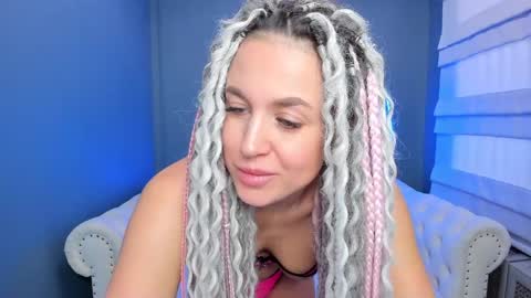 Snapshot of roxy_mars chatting on 01/21/25, 05:05 Roxy online show from 01/21/25, 05:05