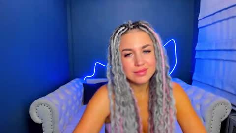 Snapshot of roxy_mars chatting on 09/26/25, 01:31 Roxy online show from 09/26/25, 01:31