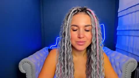 Snapshot of roxy_mars chatting on 10/11/25, 02:22 Roxy online show from 10/11/25, 02:22