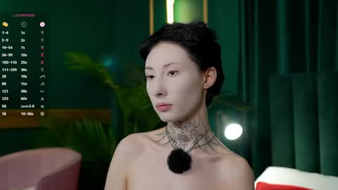 roxanne online show from 04/12/26, 12:10