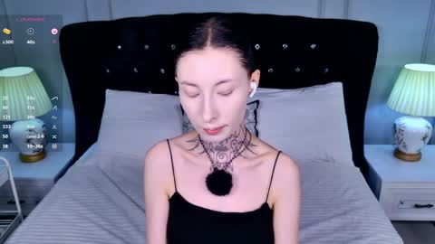 Snapshot of roxy_morrison_x chatting on 05/03/26, 03:45 roxanne online show from 05/03/26, 03:45
