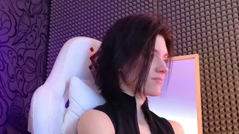 roxy_riot_ online show from 02/23/25, 07:33