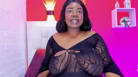 Snapshot of roxy_sexy69 chatting on 05/19/26, 09:54 roxy_sexy69 online show from 05/19/26, 09:54