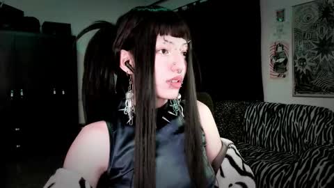 Roxy Independient model Help me to reach 50 thumbs up online show from 03/06/26, 01:24