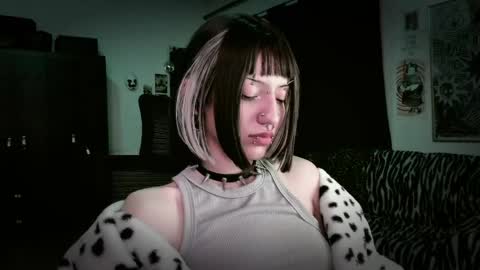 Roxy Independient model Help me to reach 50 thumbs up online show from 05/15/26, 11:12