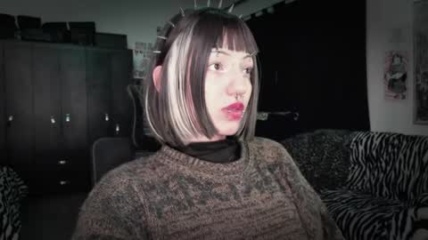 Roxy Independient model Help me to reach 50 thumbs up online show from 06/10/26, 12:22